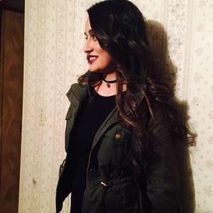 Meet your Posher, Monica